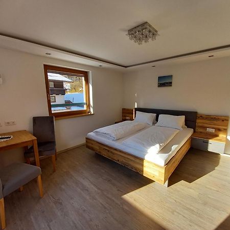 Hotel Haus Scharler, Talstation à Neukirchen am Großvenediger Extérieur photo