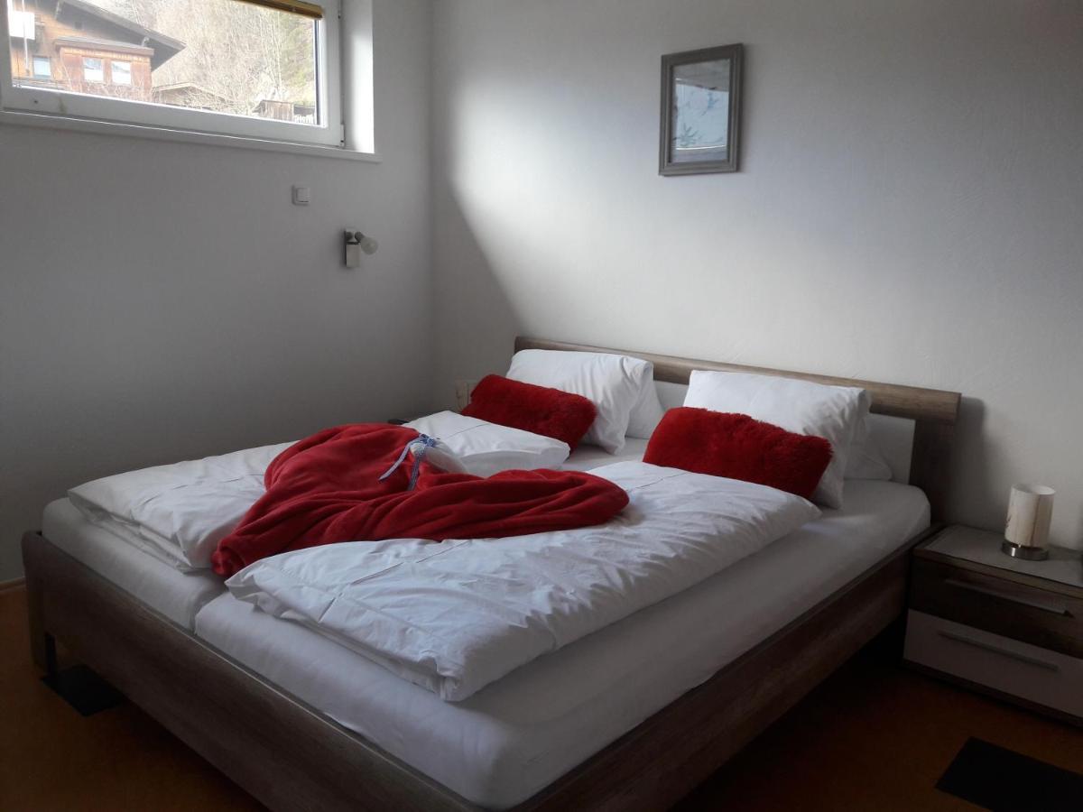 Hotel Haus Scharler, Talstation à Neukirchen am Großvenediger Extérieur photo